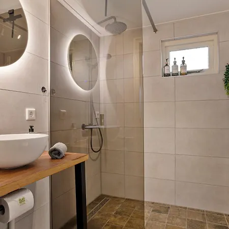 Boshuisje Met Privetuin Bij Kruisbergse Bossen Achterhoek *